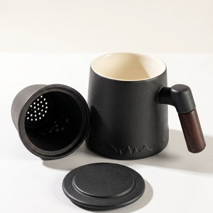Everest ceramic tea infuser mug, Noir Black, with infuser and lid removed