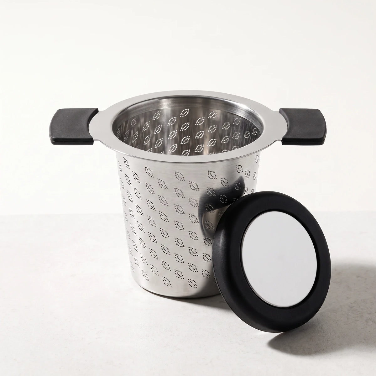 Perfect tea infuser, with lid removed