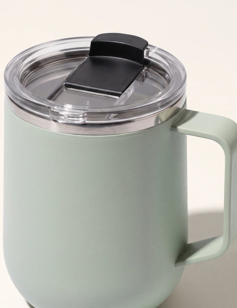 Pulse travel mug, Mint Green, close-up of the flip-top lid